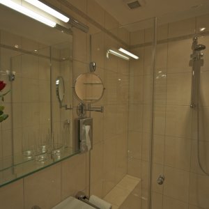 Bild 2 von 3 der Galerie "Zimmer 8"